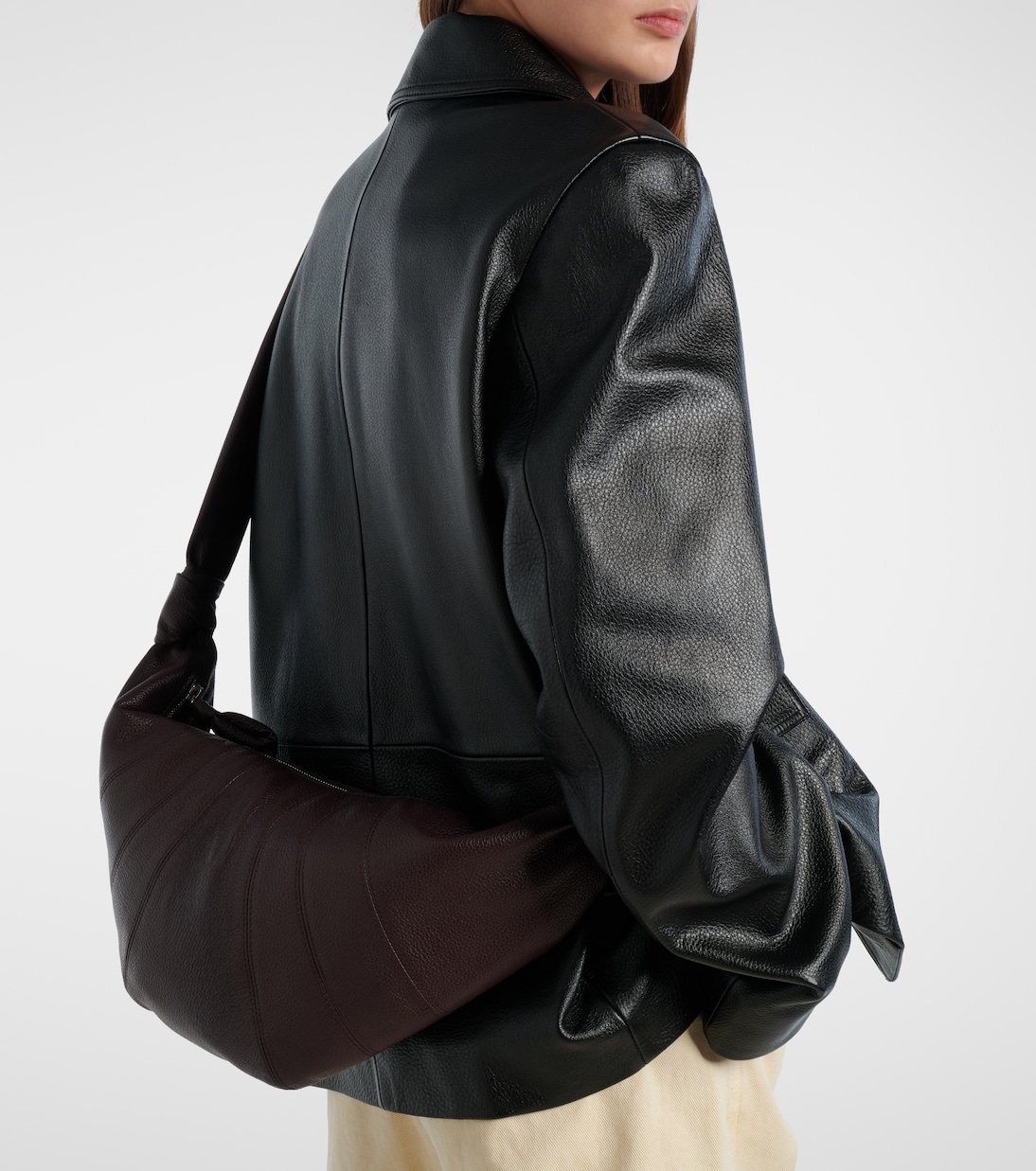 Croissant Medium leather shoulder bag | Lemaire