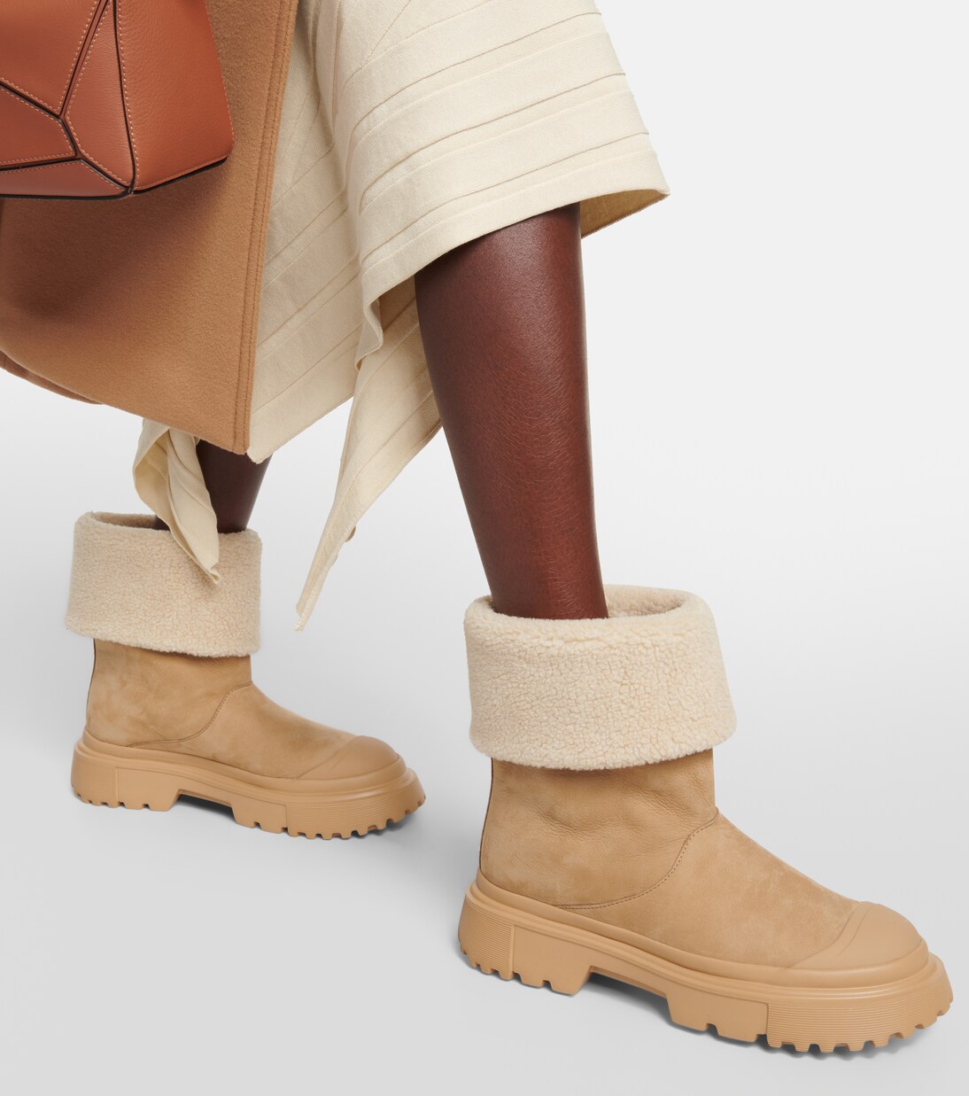 H619 suede ankle boots | Hogan