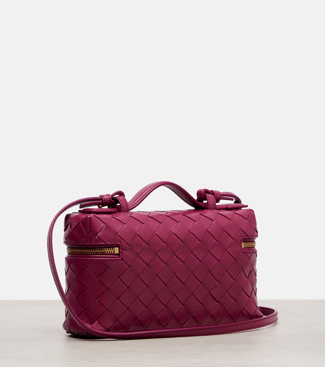 Bang Bang Intrecciato leather vanity bag | Bottega Veneta