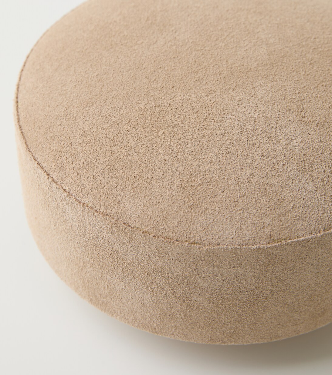 Pastille suede and wooden box | Michaël Verheyden