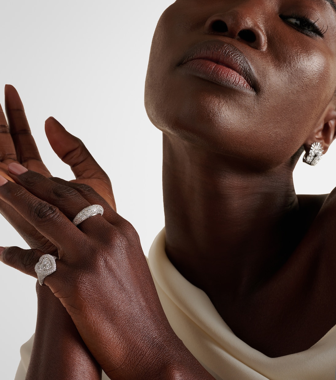 Manaal 18kt white gold pinky ring with diamonds | Kamyen