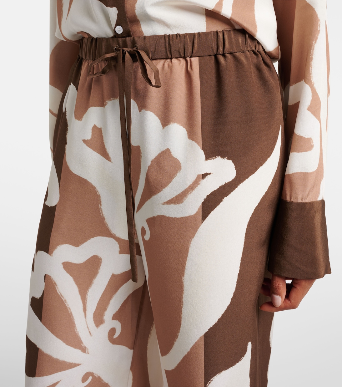 Pantalon ample Portia imprimé en satin de soie | SIR