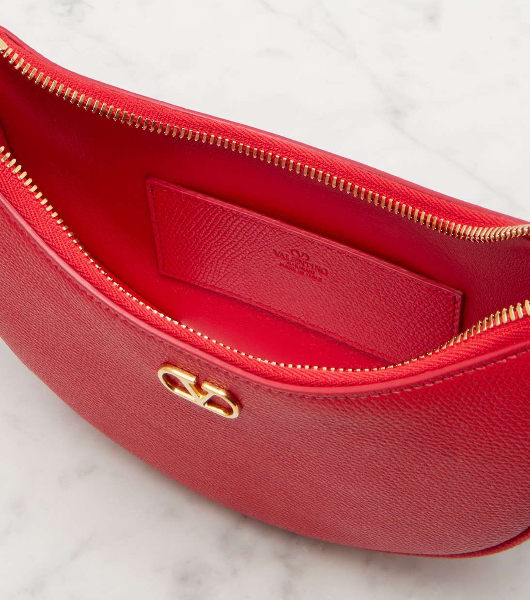 VLogo leather shoulder bag | Valentino Garavani