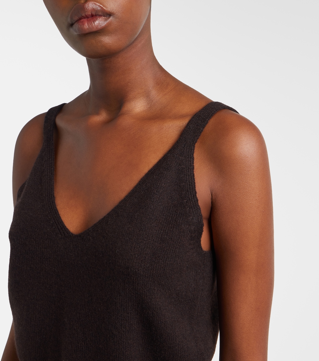 Violia cashmere crop top | Lisa Yang
