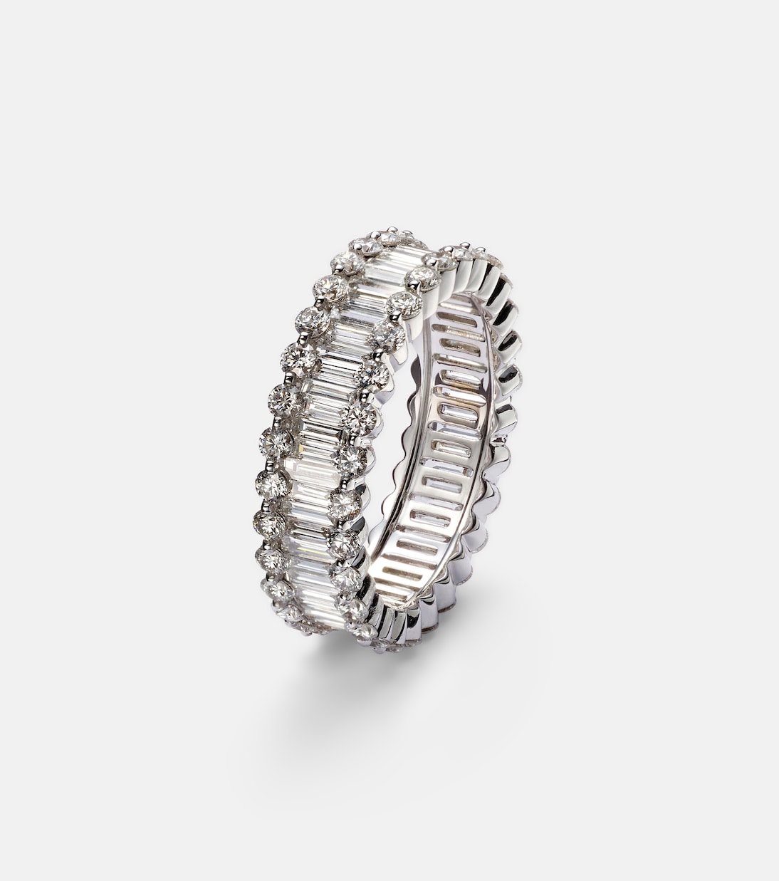 18kt white gold ring with diamonds | Bucherer Fine Jewellery