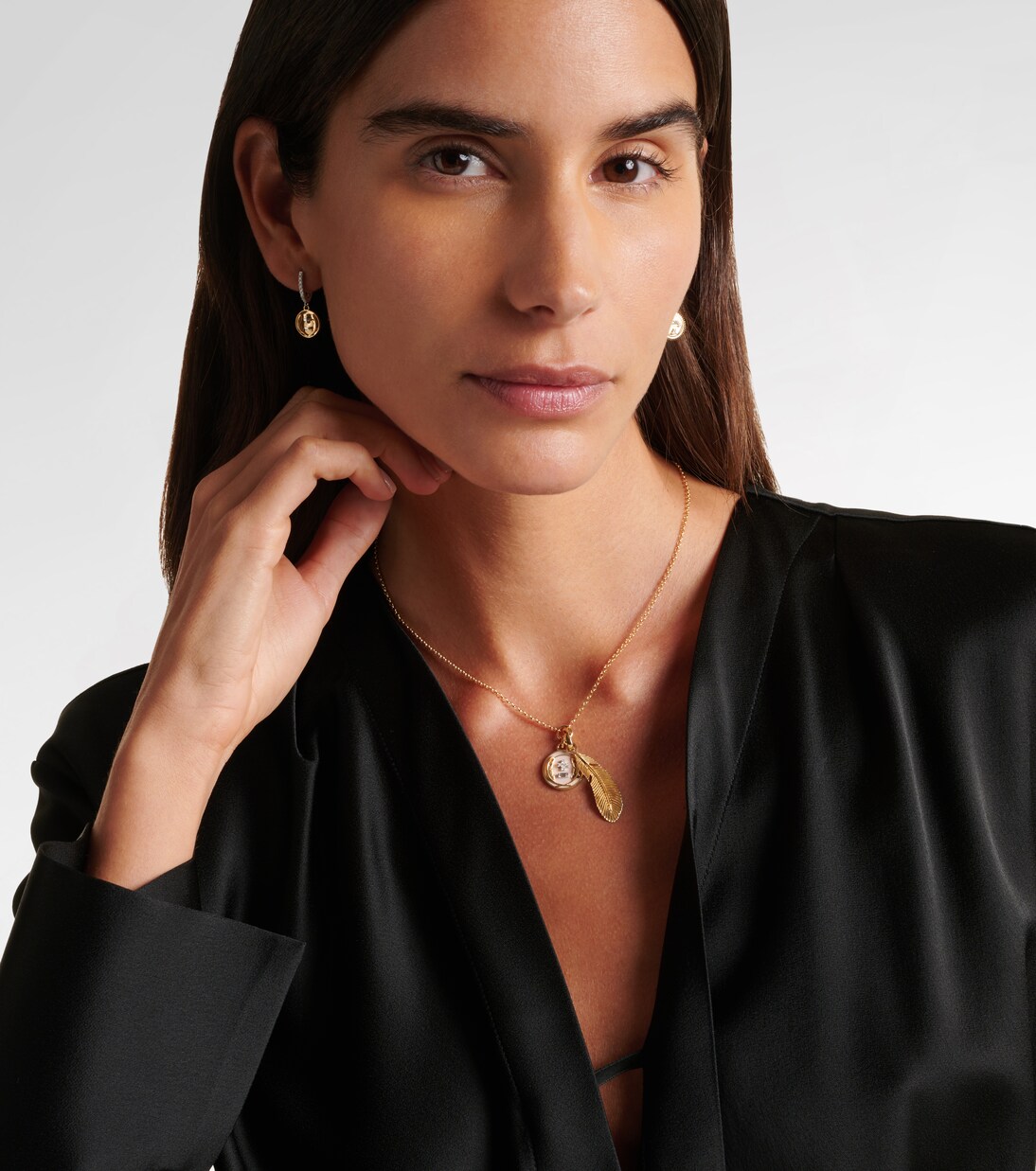 Vivacity 18kt gold pendant necklace with diamonds | FoundRae