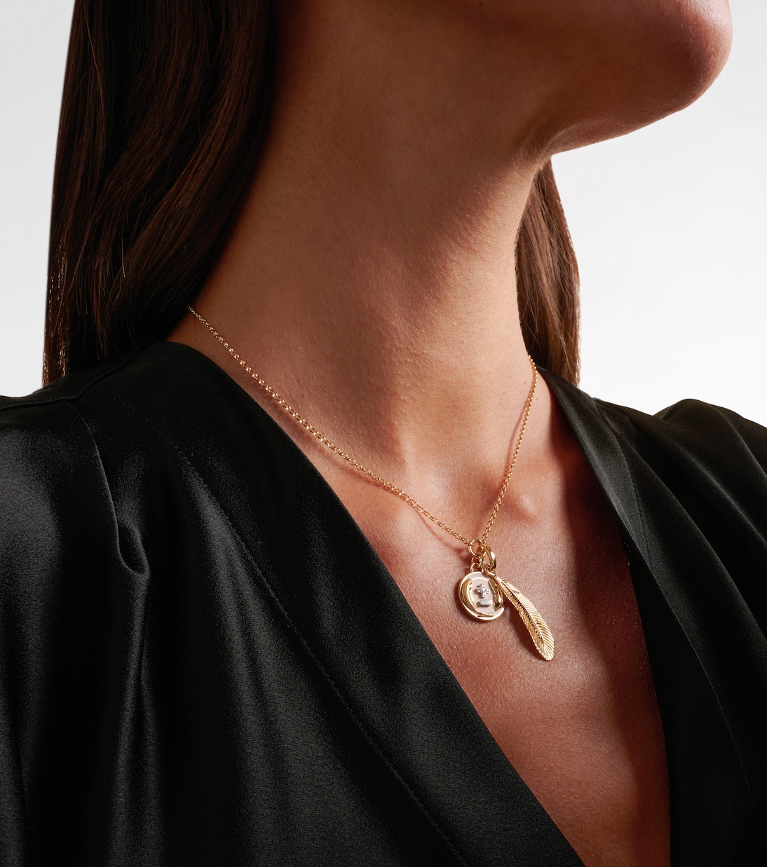 Vivacity 18kt gold pendant necklace with diamonds | FoundRae