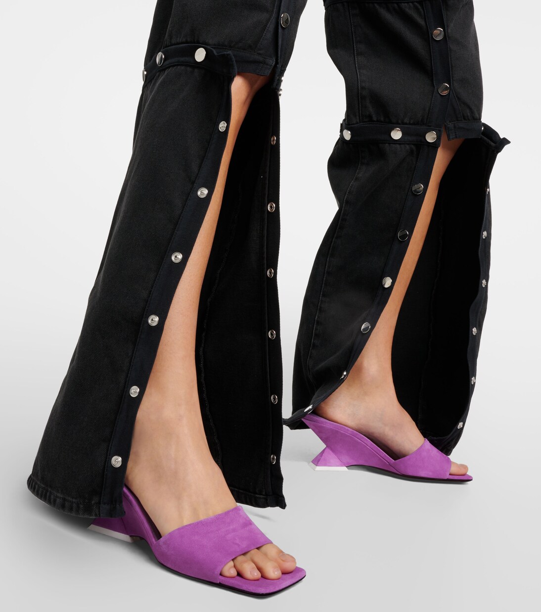 Pantoletten Cheope 60 aus Veloursleder | The Attico