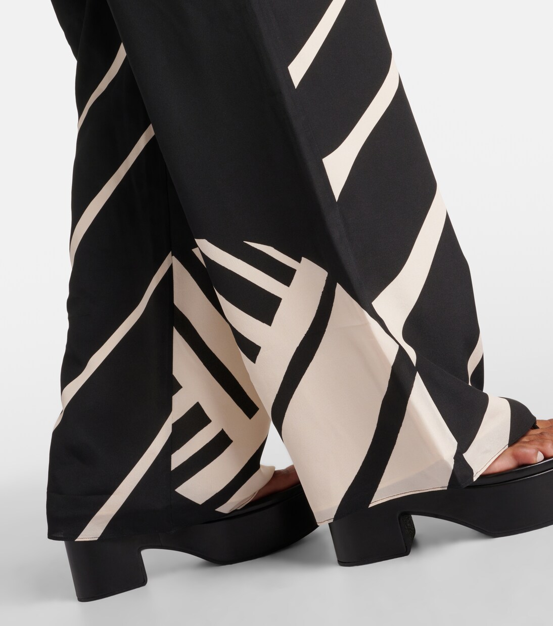 Pantalon ample Realisme en crêpe de soie | SIR