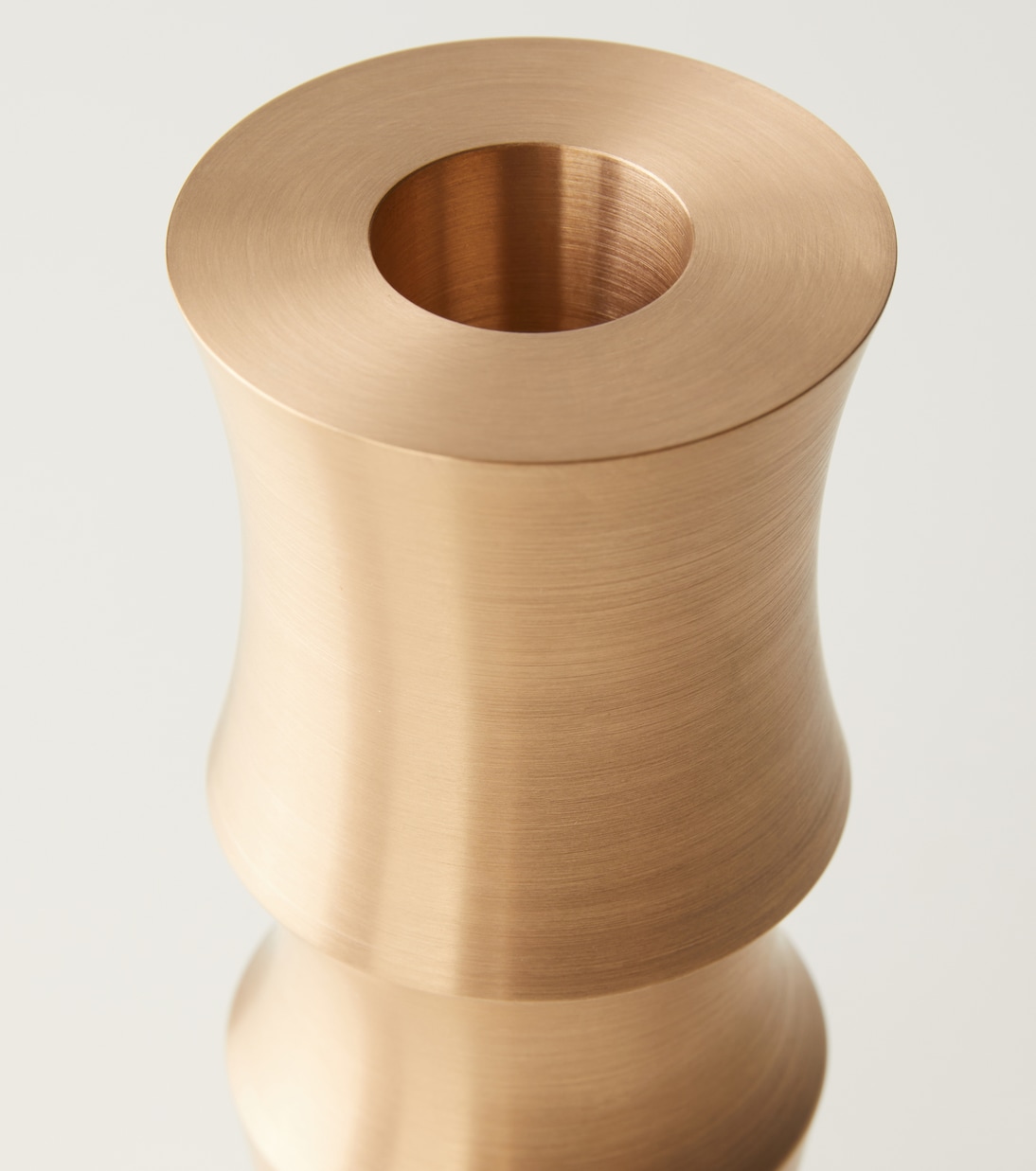 Spina bronze candle holder | Michaël Verheyden