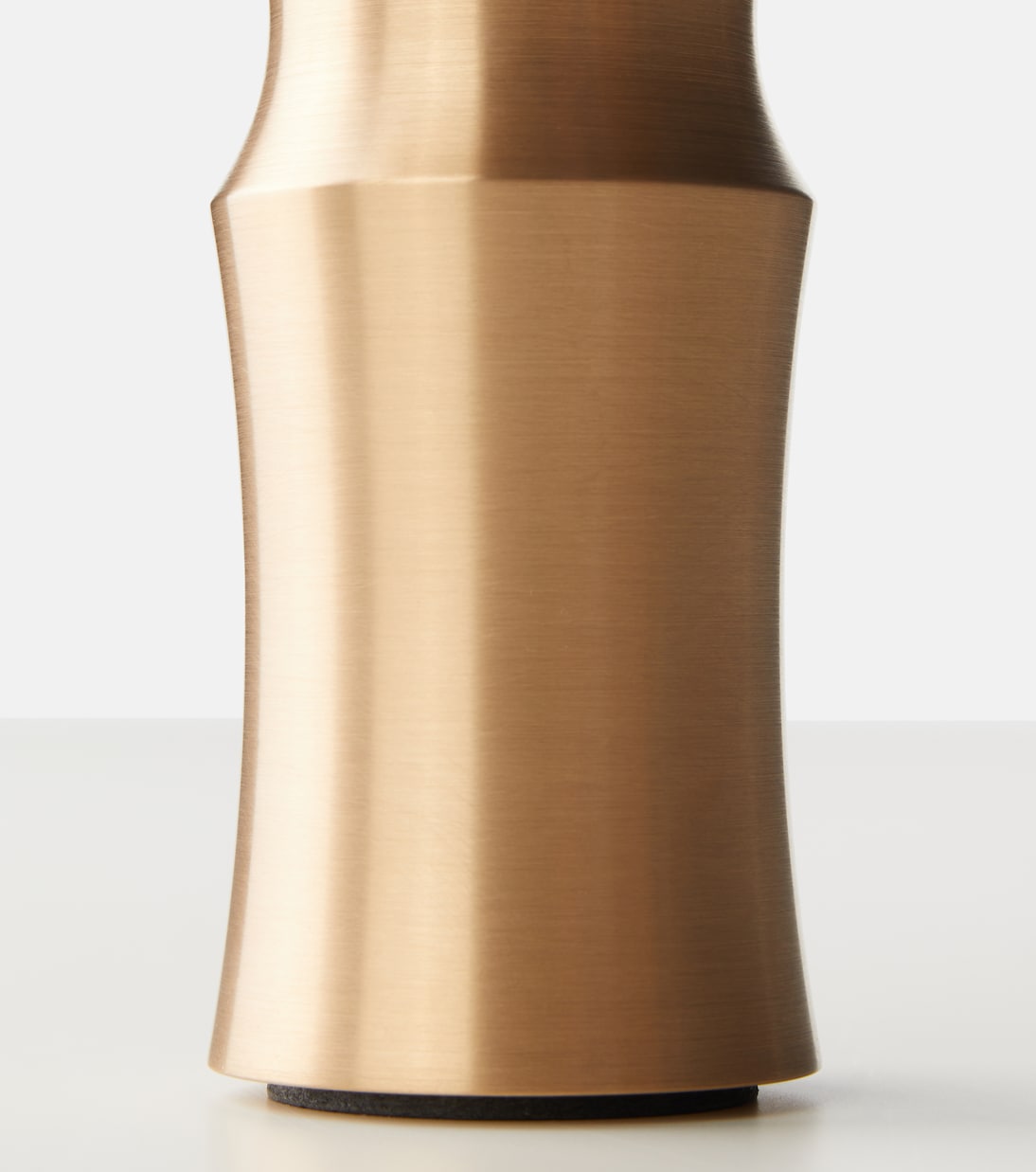 Spina bronze candle holder | Michaël Verheyden