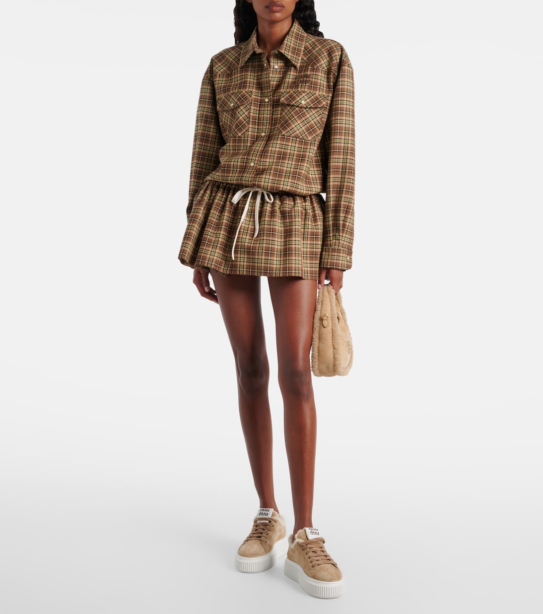 Plateau-Sneakers aus Veloursleder mit Shearling | Miu Miu