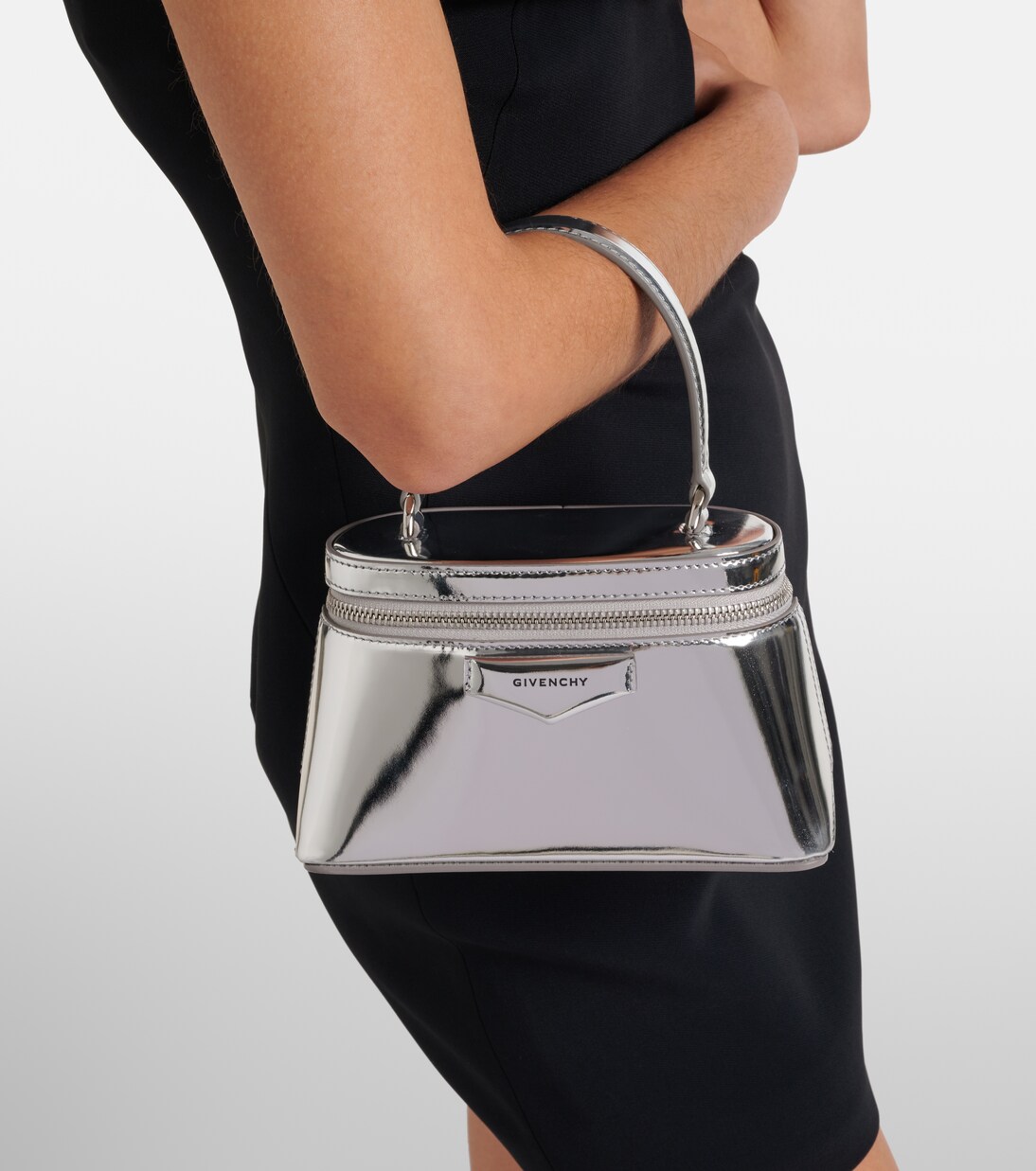 Antigona Mini metallic leather vanity bag | Givenchy