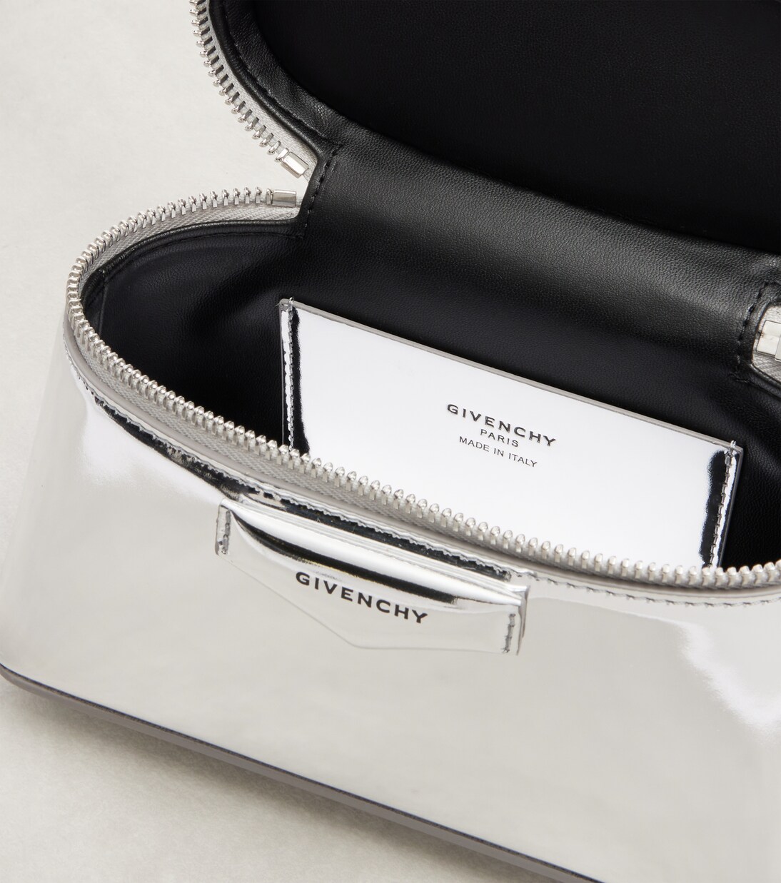 Antigona Mini metallic leather vanity bag | Givenchy