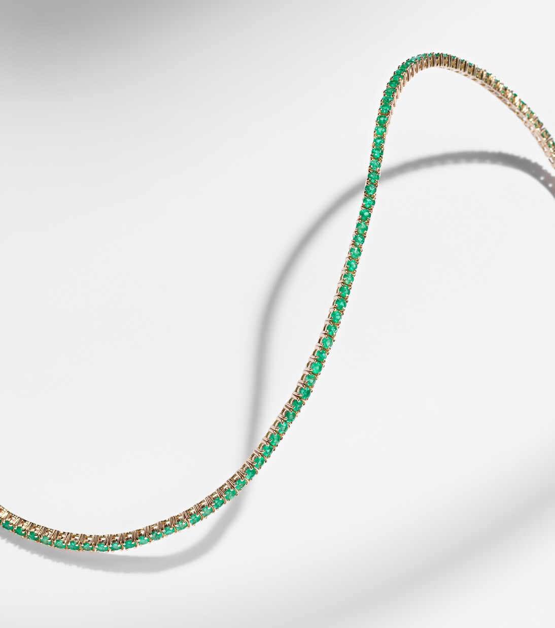 Tennis 14kt gold (585/1000) bracelet with emerald | Stone and Strand