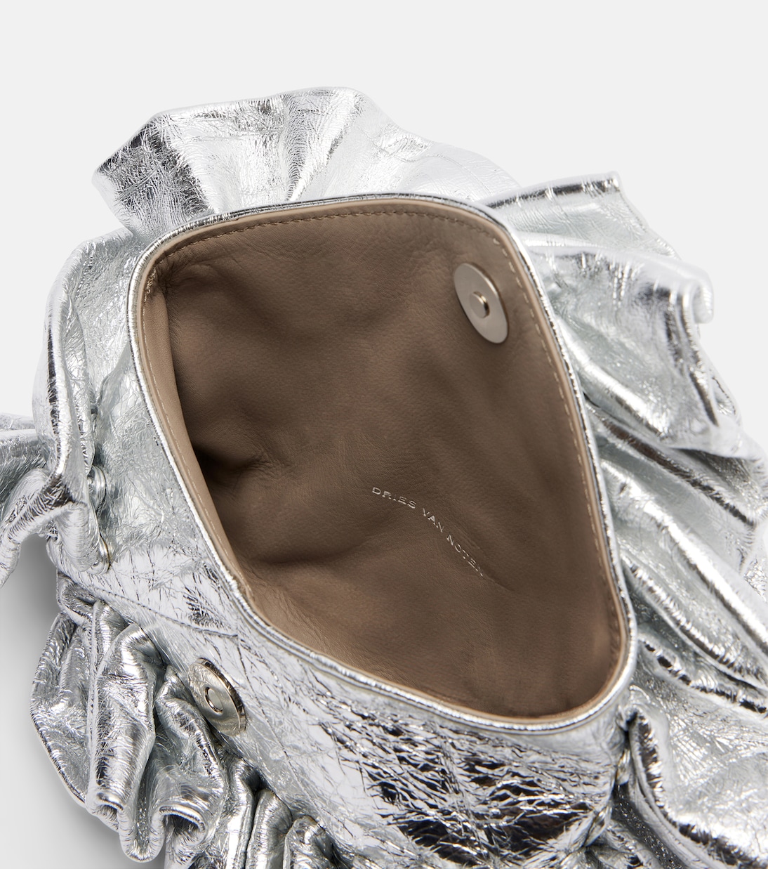 Clutch aus Metallic-Leder | Dries Van Noten