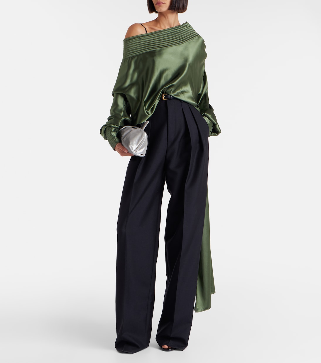 Clutch Bow Tie aus Samt | Aquazzura