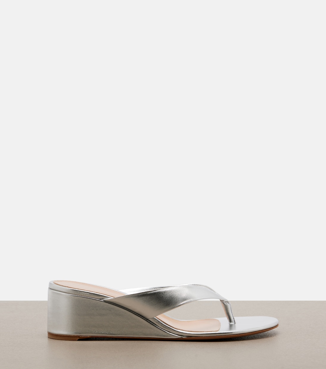 Sofia metallic leather wedge thong sandals | Gianvito Rossi