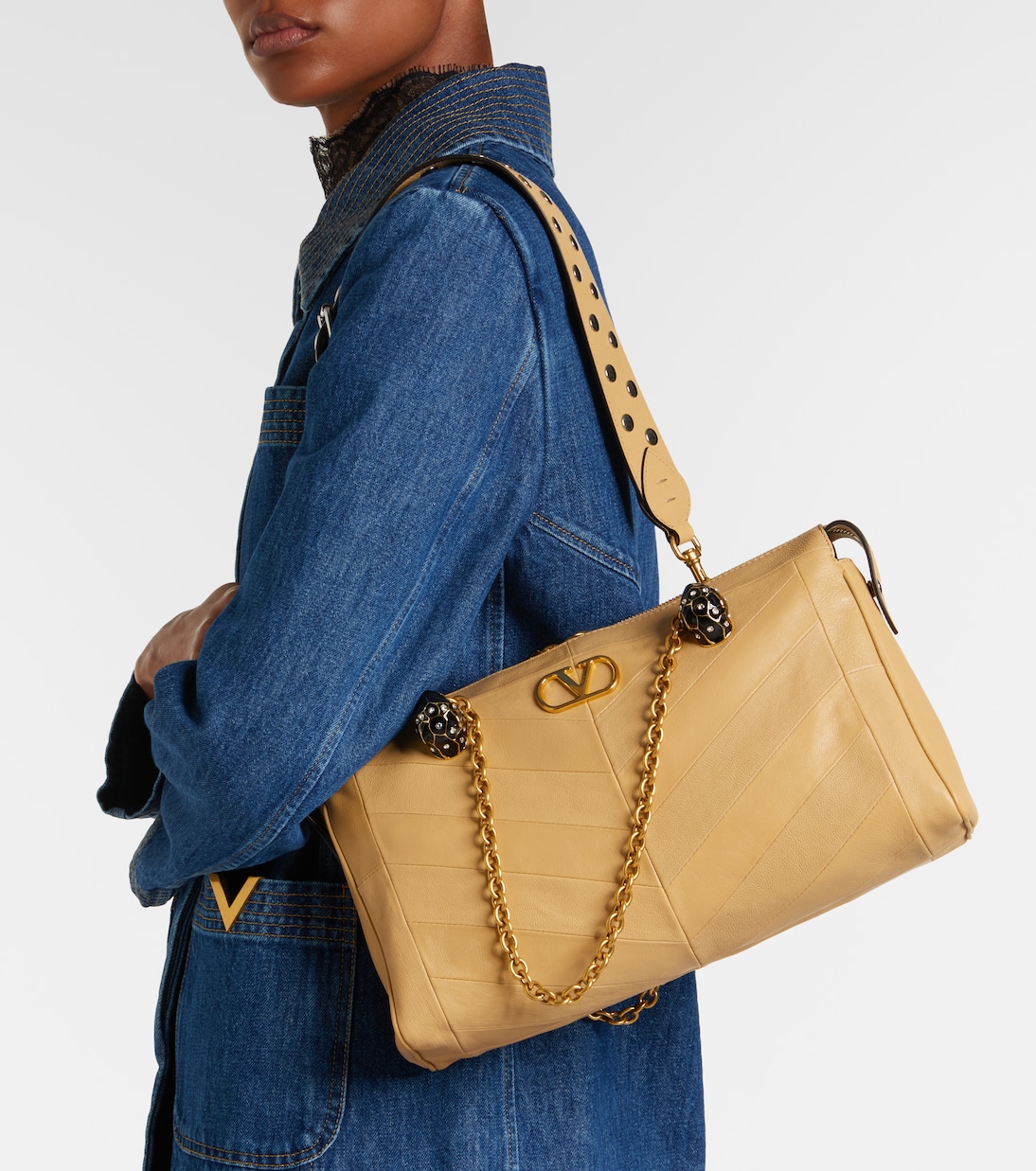 Schultertasche Panthea VLogo aus Leder | Valentino Garavani