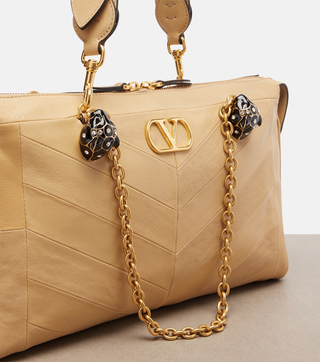 Schultertasche Panthea VLogo aus Leder | Valentino Garavani