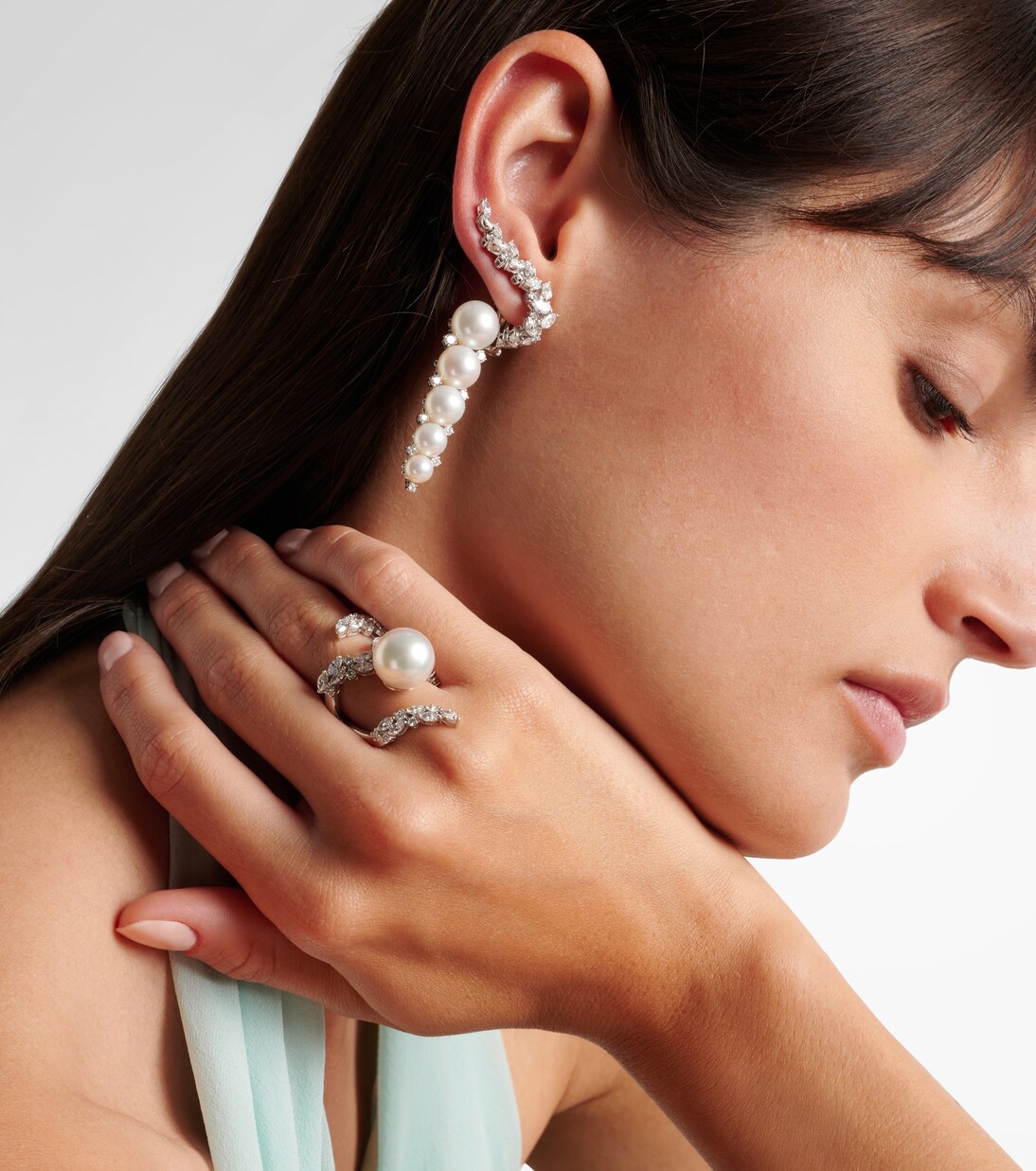 Pearlescent 18kt white gold earrings with diamonds and pearls | Yeprem