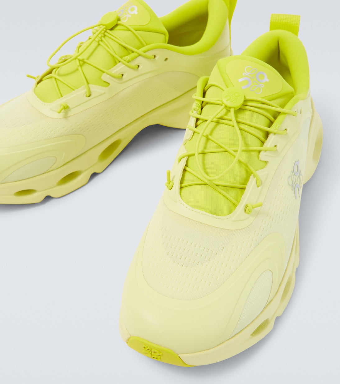 x On Cloudsolo running shoes | Loewe