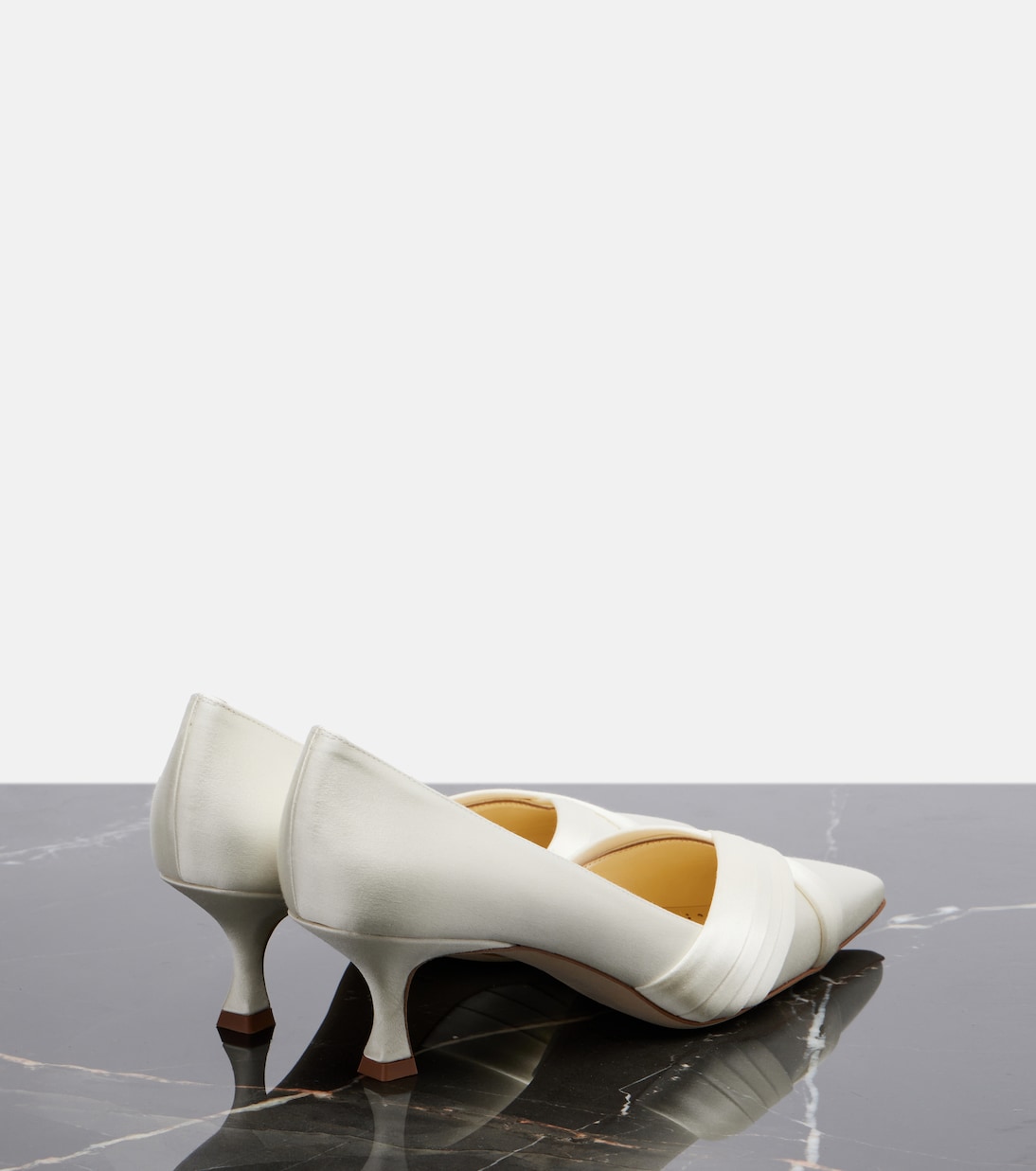 Escarpins Vieralo en satin | Manolo Blahnik