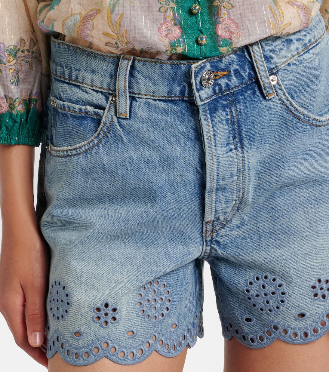 Long Hang broderie anglaise denim shorts | Frame