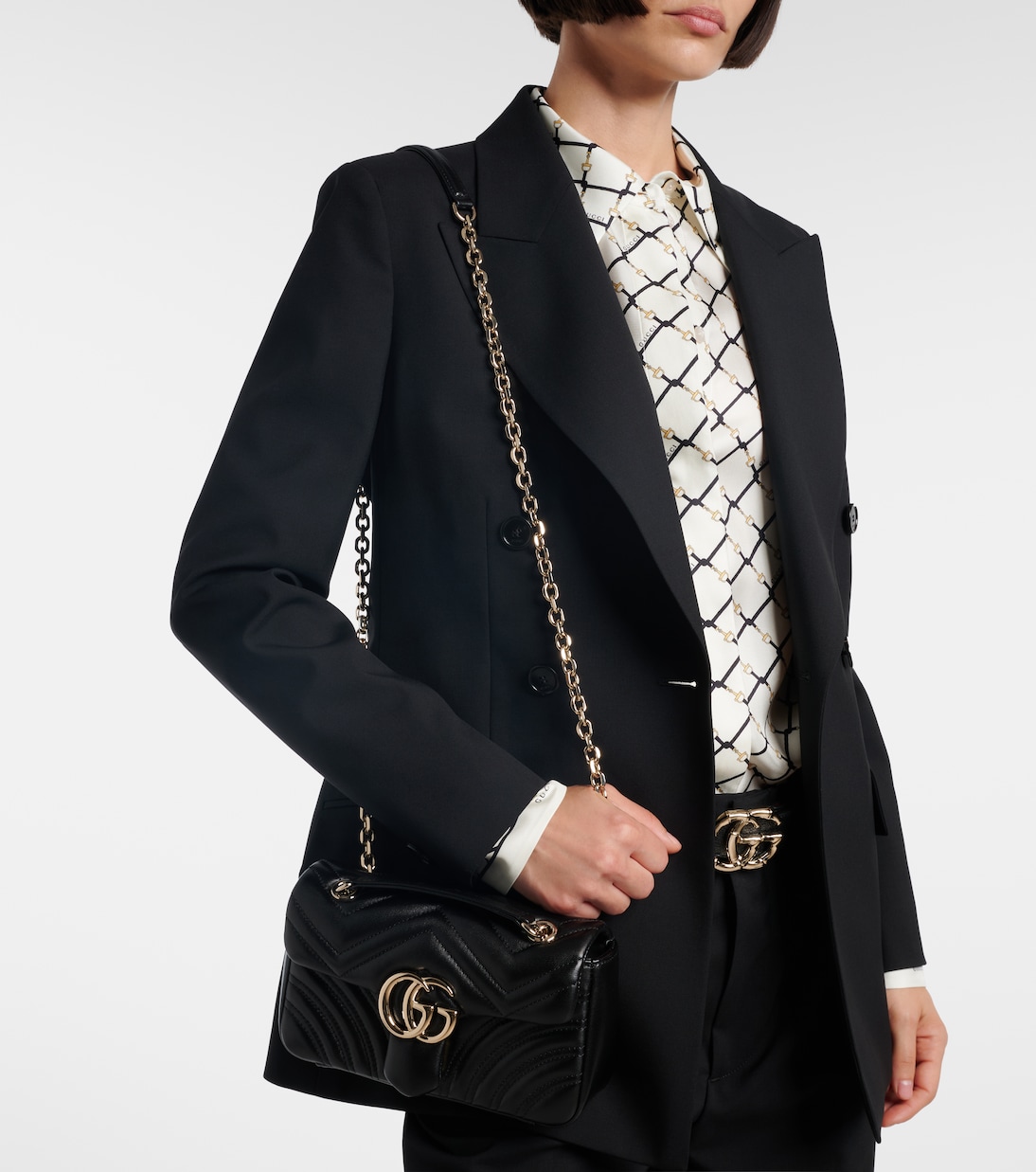 GG Marmont Small leather shoulder bag | Gucci