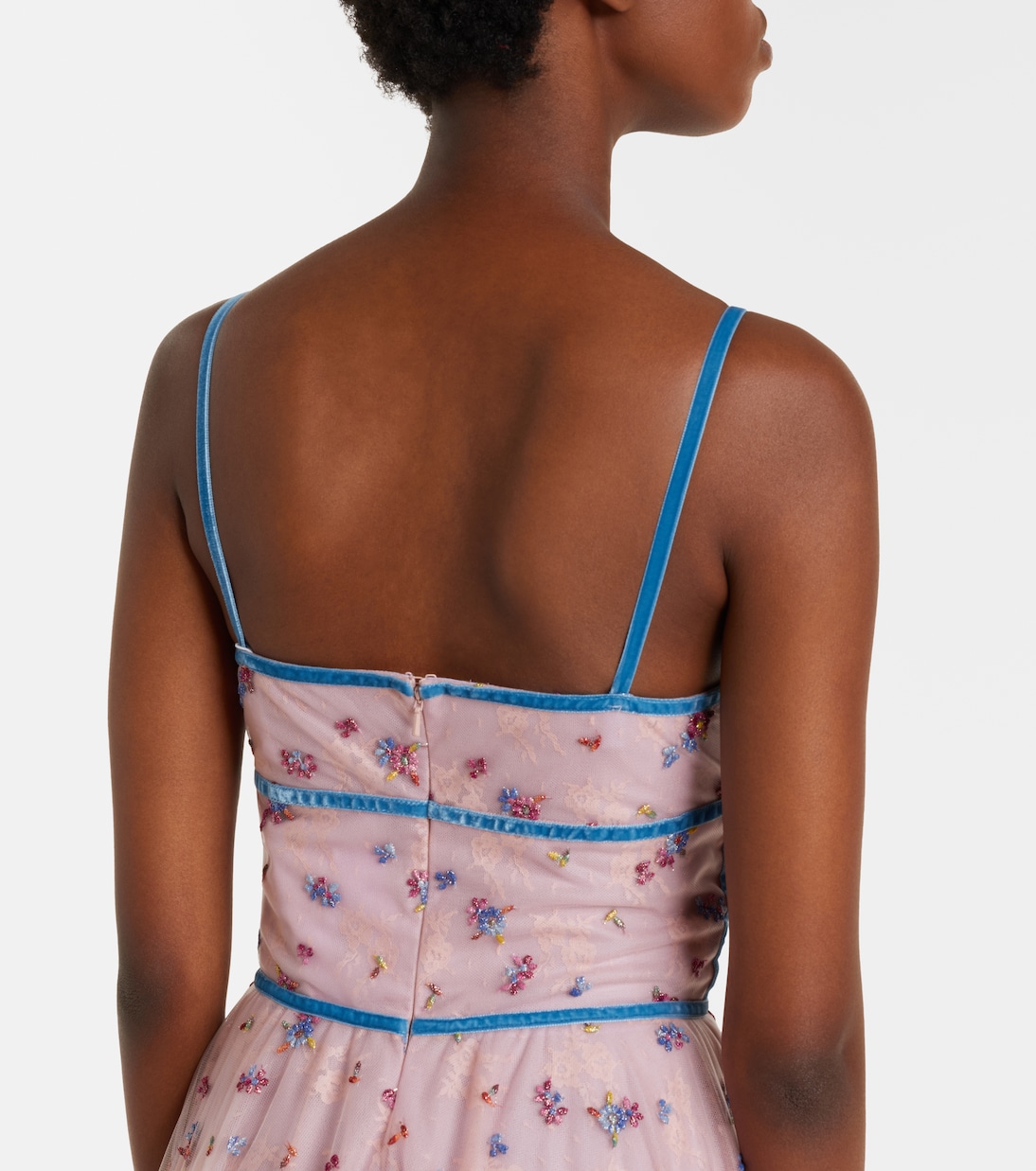 Verzierte Robe aus Tüll mit Spitze | Costarellos