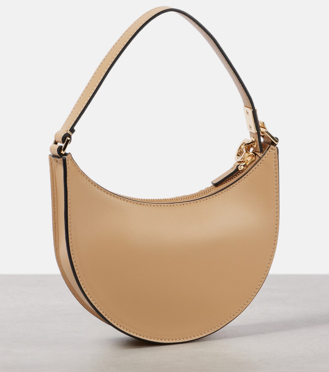 VLogo Signature raffia-effect shoulder bag | Valentino Garavani