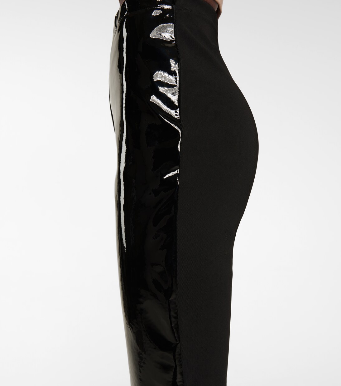 Shorts mit Lackleder | David Koma