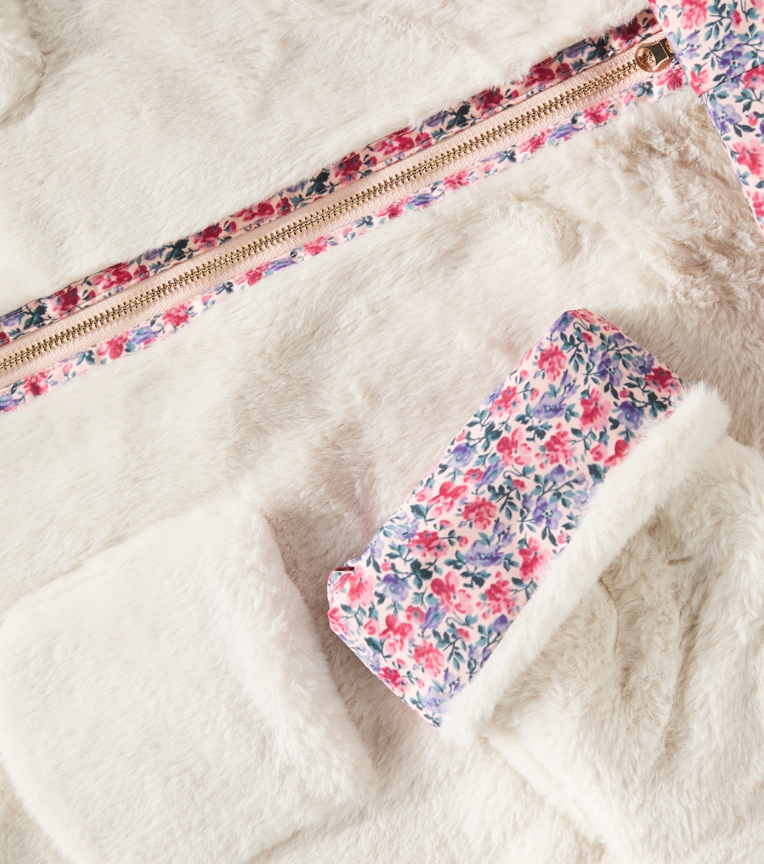 Wendbarer Regenmantel Felvet | Louise Misha