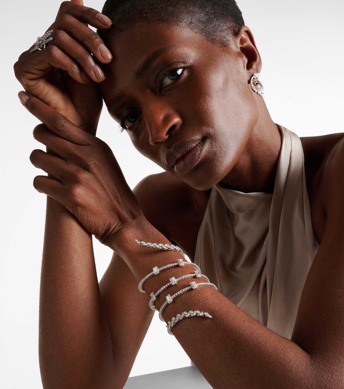 Y-Couture 18kt white gold bracelet with diamonds | Yeprem