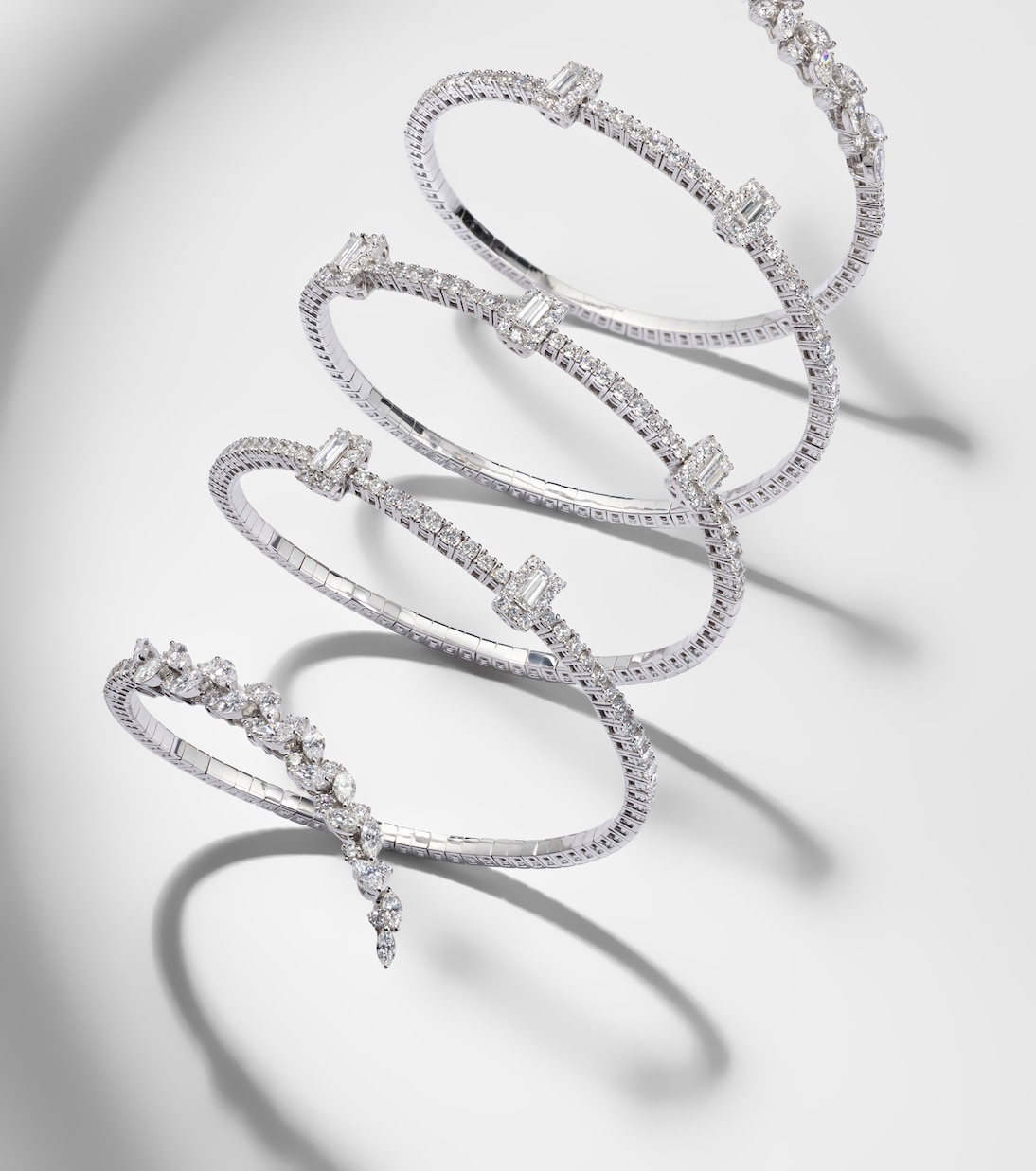 Y-Couture 18kt white gold bracelet with diamonds | Yeprem
