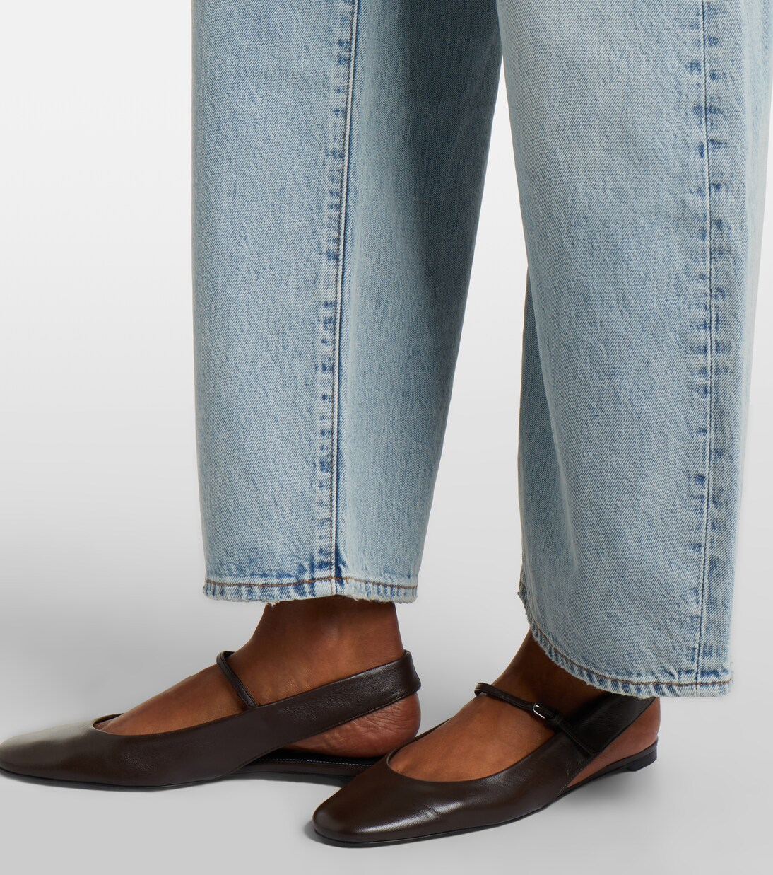 Barrel Jeans The Bow Crop | Frame