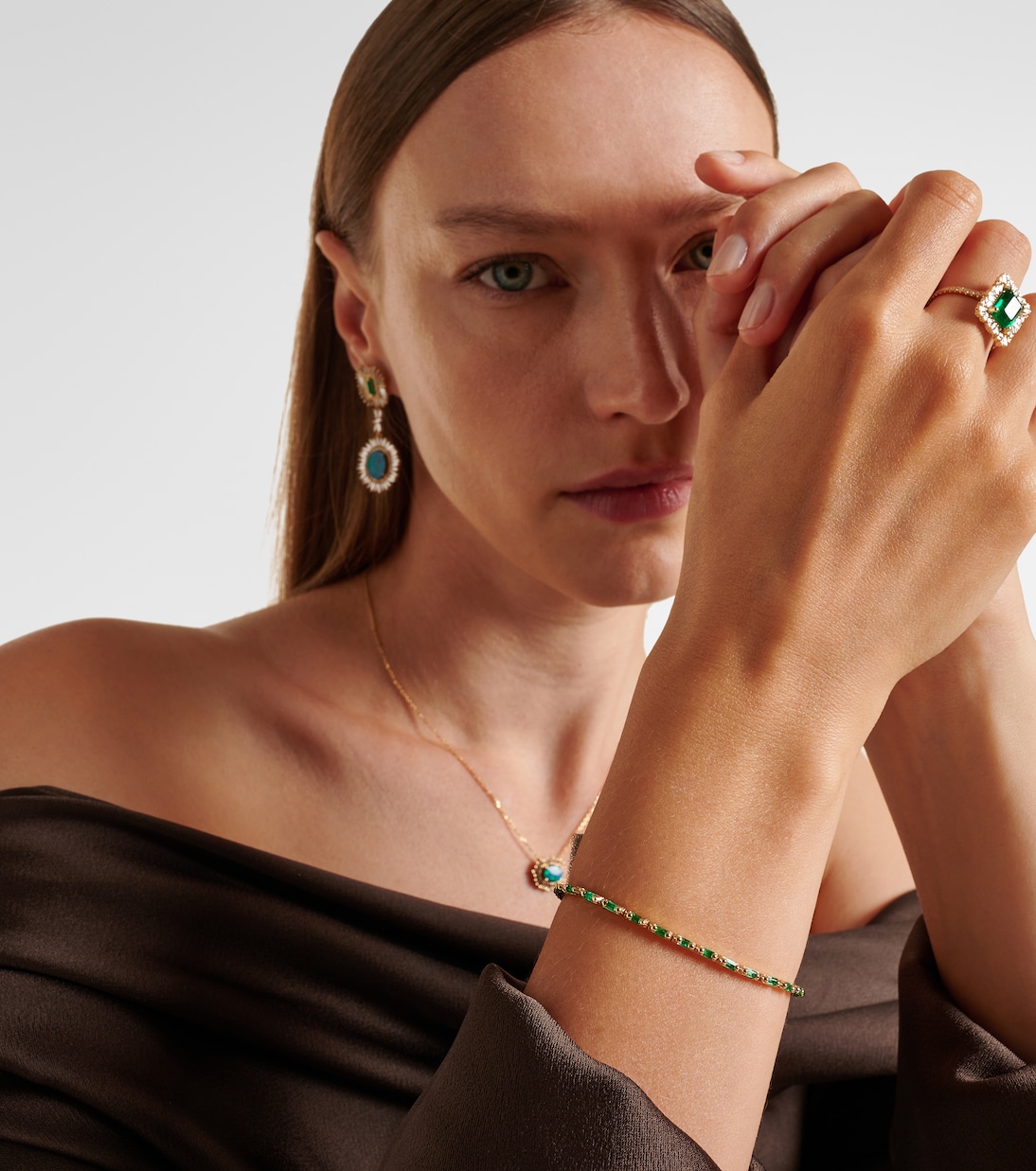 Pulsera de oro de 18 ct con esmeraldas | Suzanne Kalan