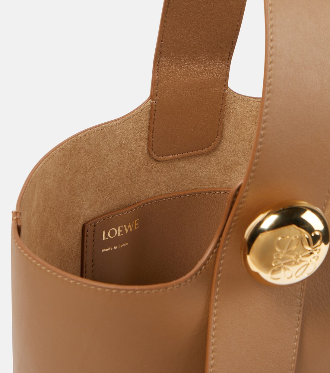 Pebble Medium leather bucket bag | Loewe