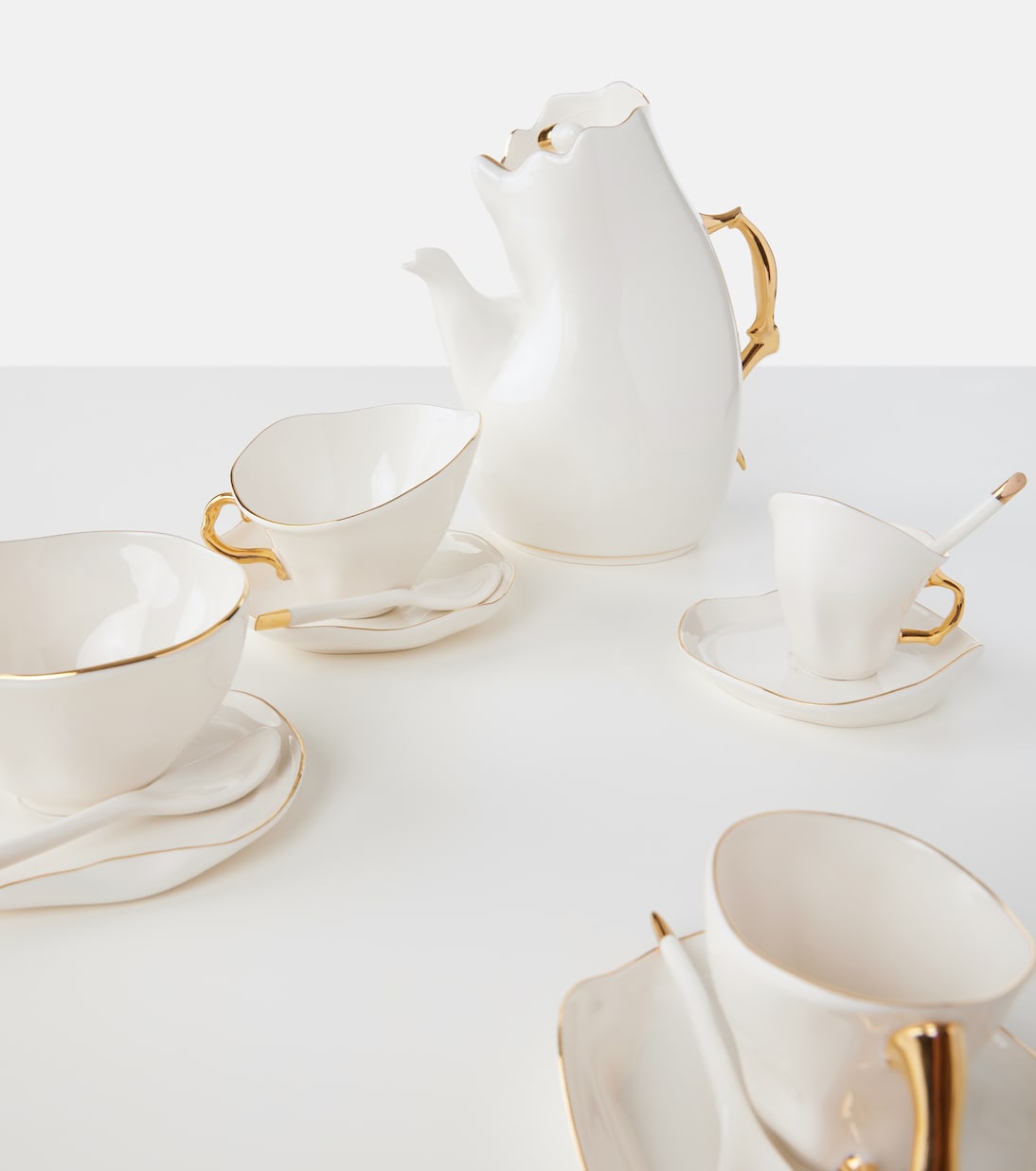 Meltdown porcelain teapot by JordanLuca | Seletti