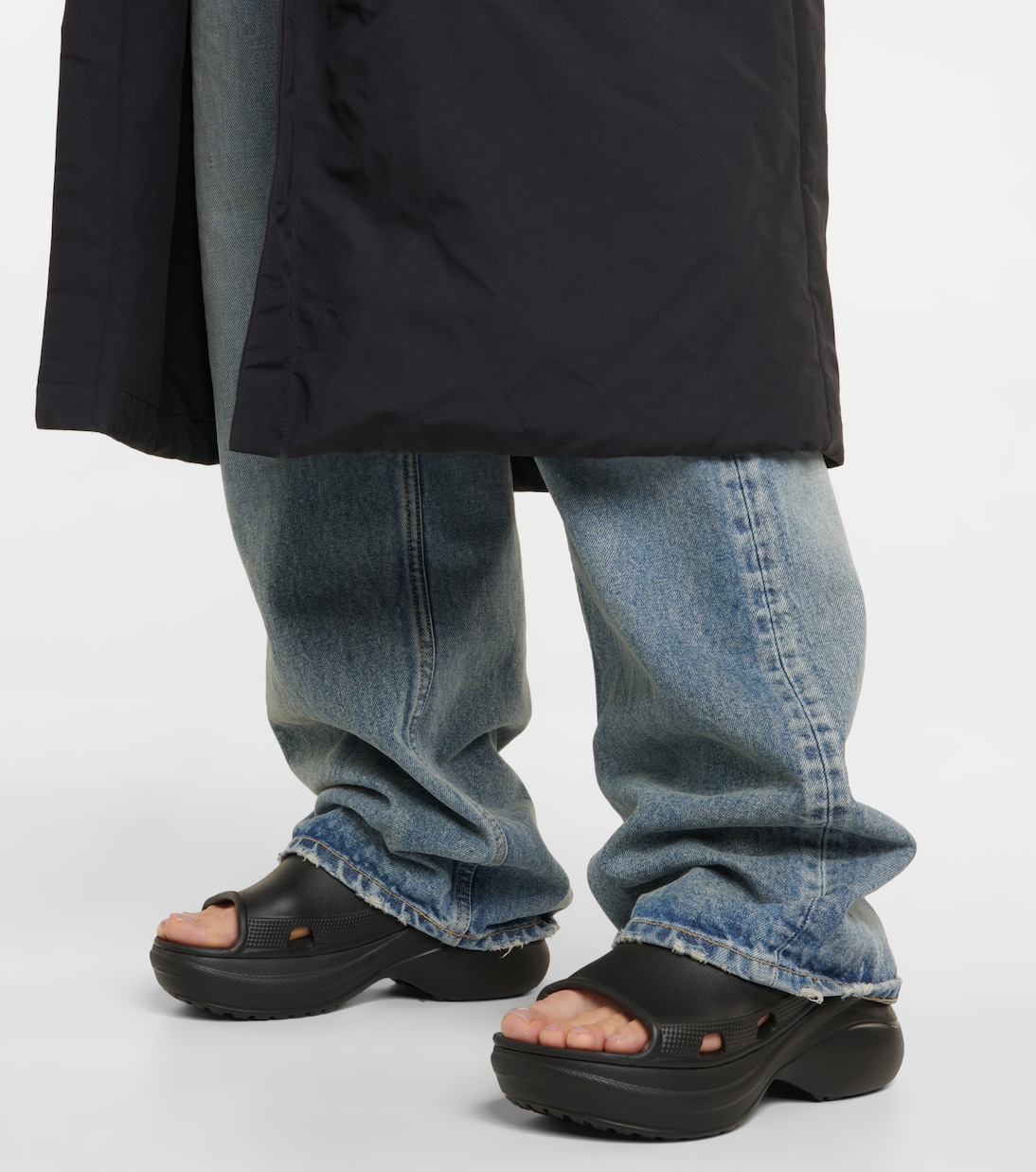 Pool Crocs™ rubber mules | Balenciaga