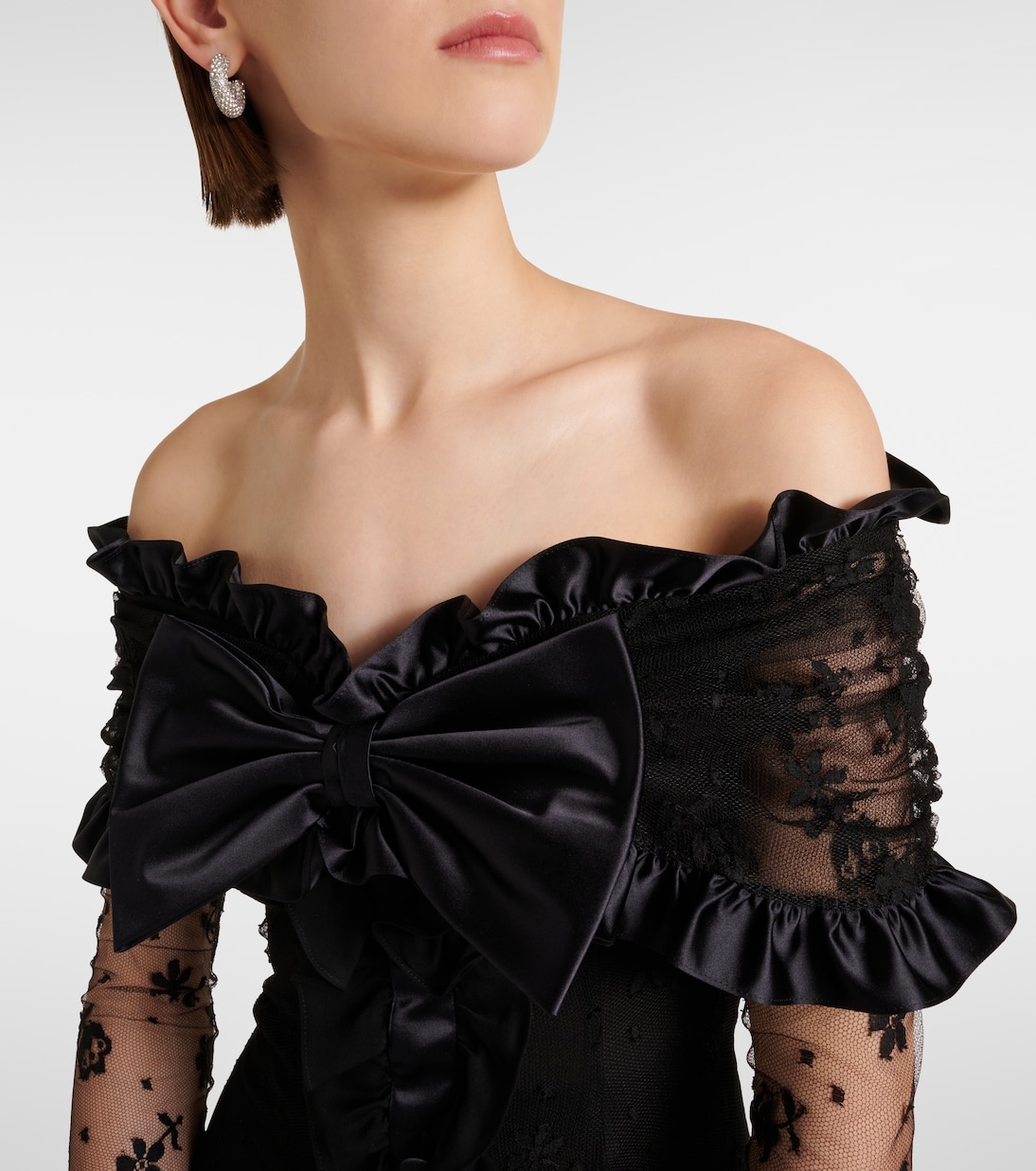 Abito lungo in pizzo con scollo bardot | Alessandra Rich