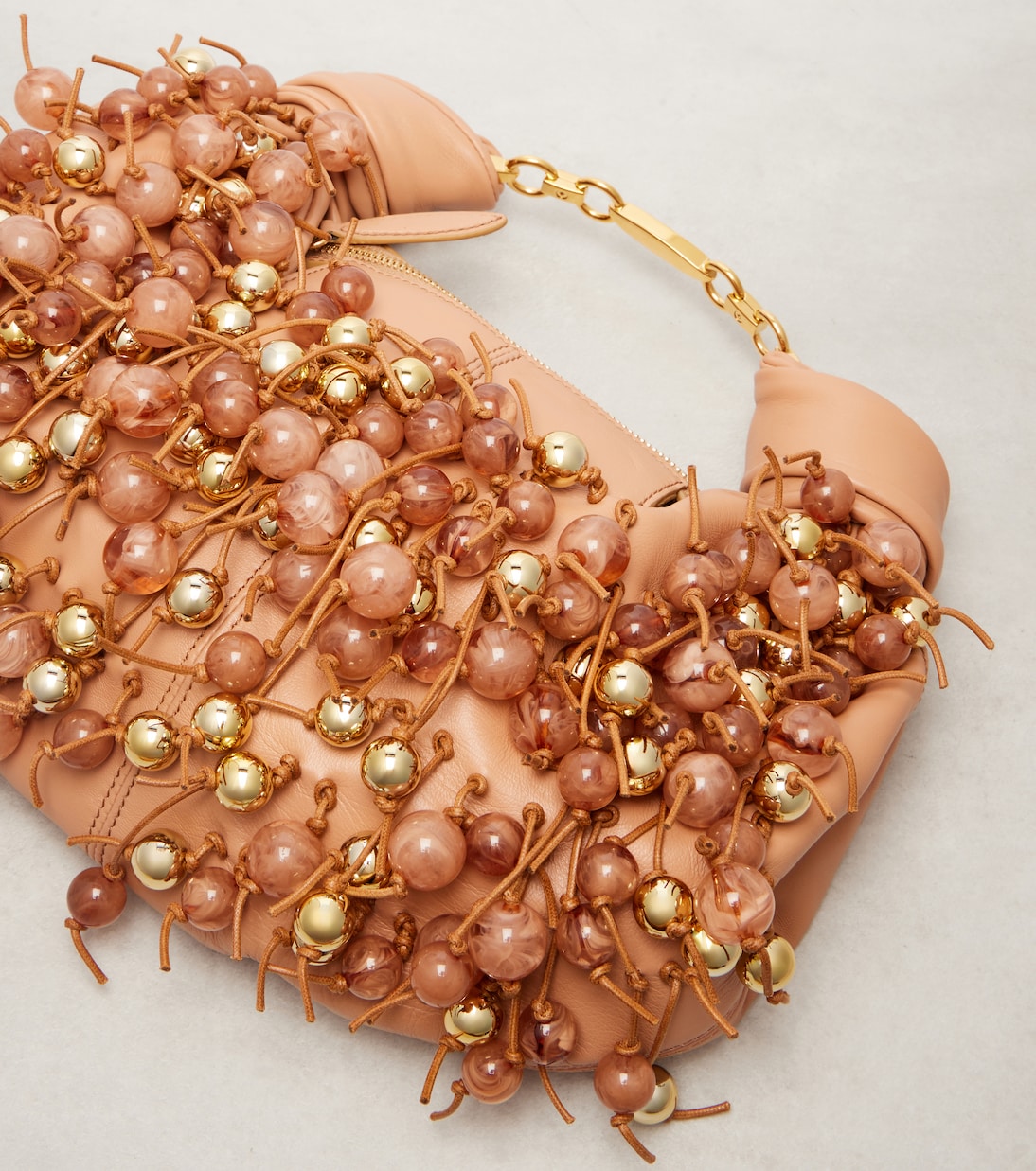 Verzierte Schultertasche Foam aus Leder | Zimmermann