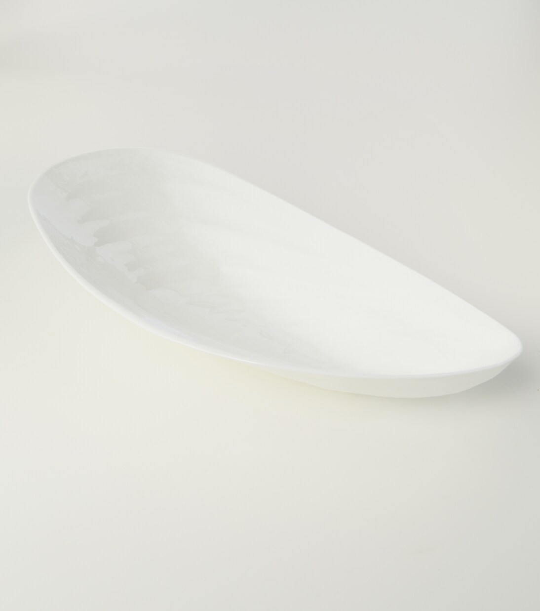 Marcel L Large porcelain bowl by Wouters & Hendrix | Serax