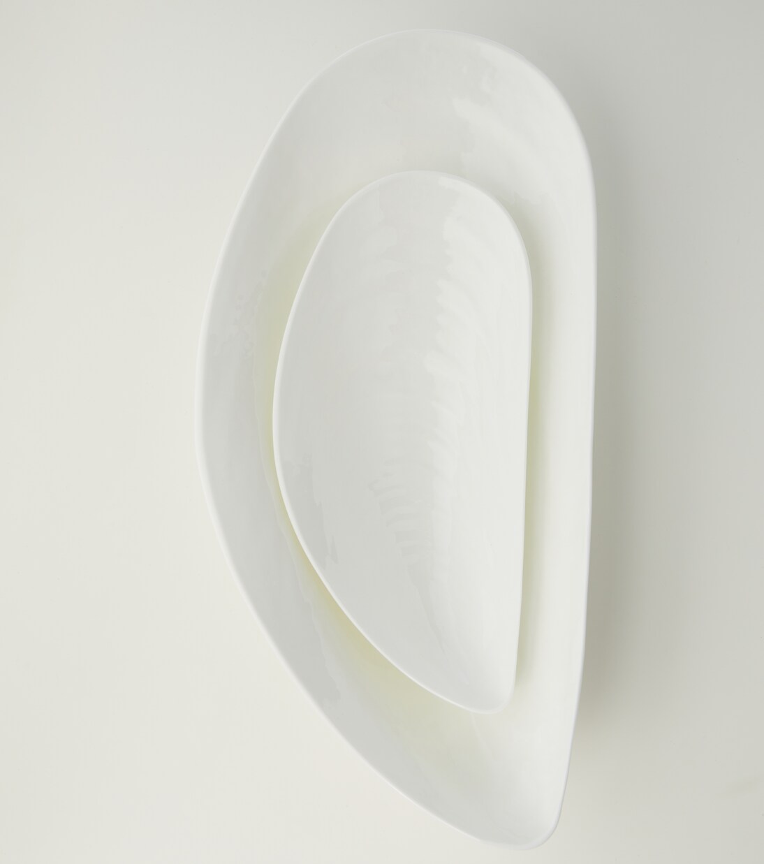 Marcel L Large porcelain bowl by Wouters & Hendrix | Serax