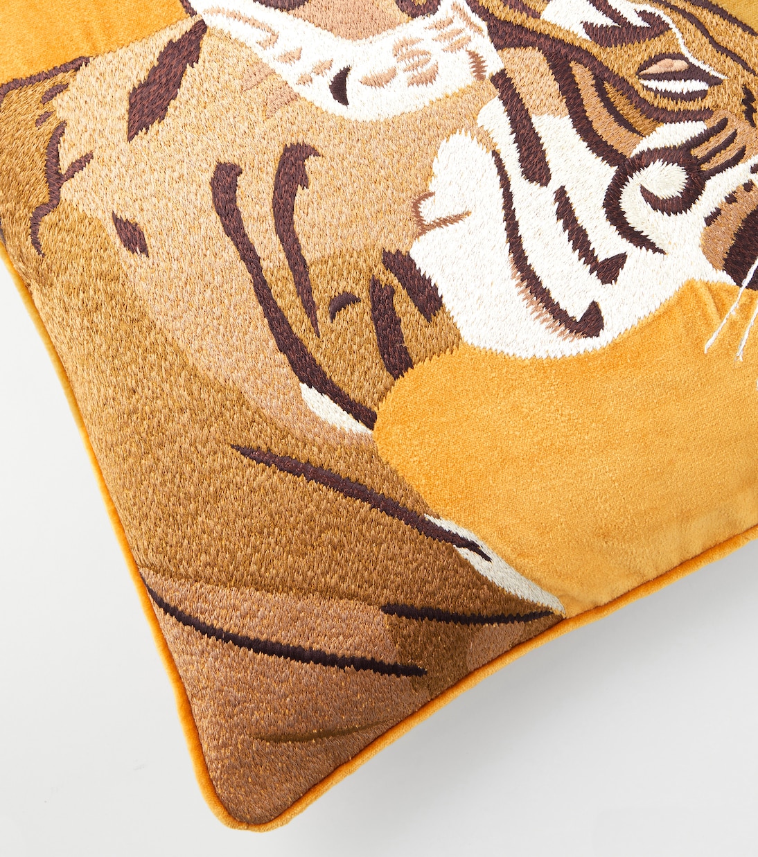 Embroidered cotton velvet cushion | Les-Ottomans