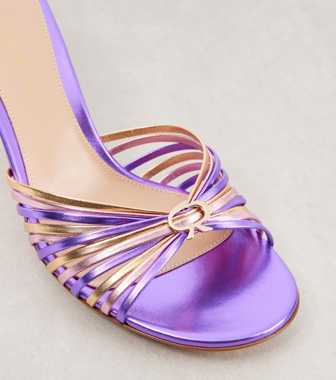 Sandalen Vyna aus Metallic-Leder | Gianvito Rossi