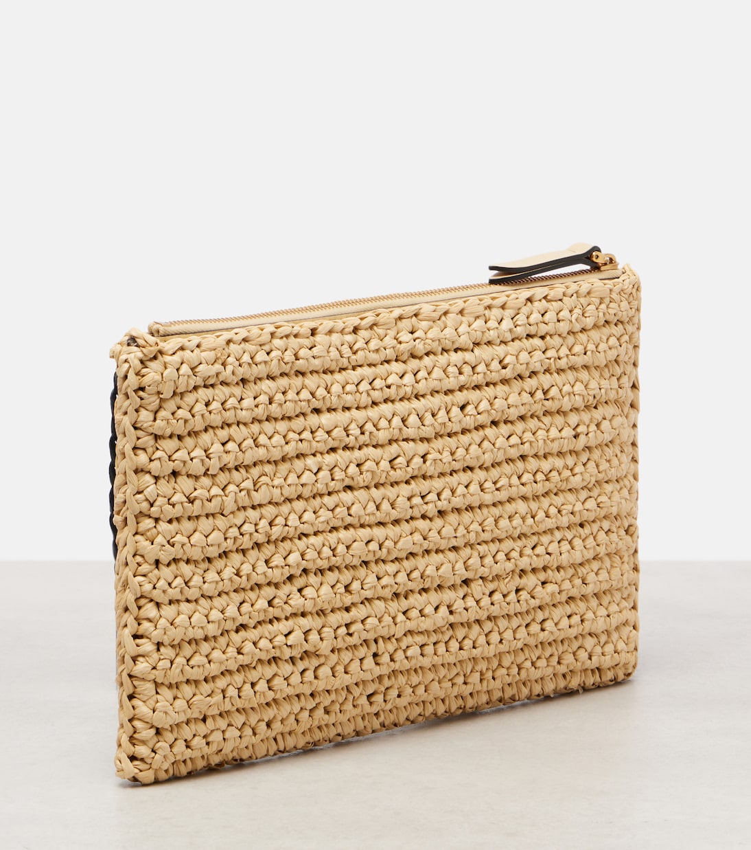Clutch Viva Superstar in crochet | Valentino Garavani