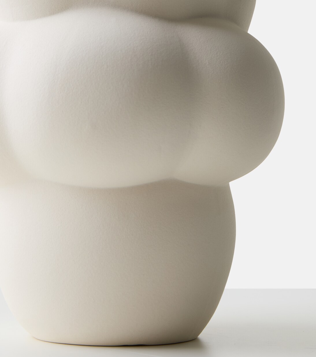 Balloon 04 ceramic vase | Louise Roe