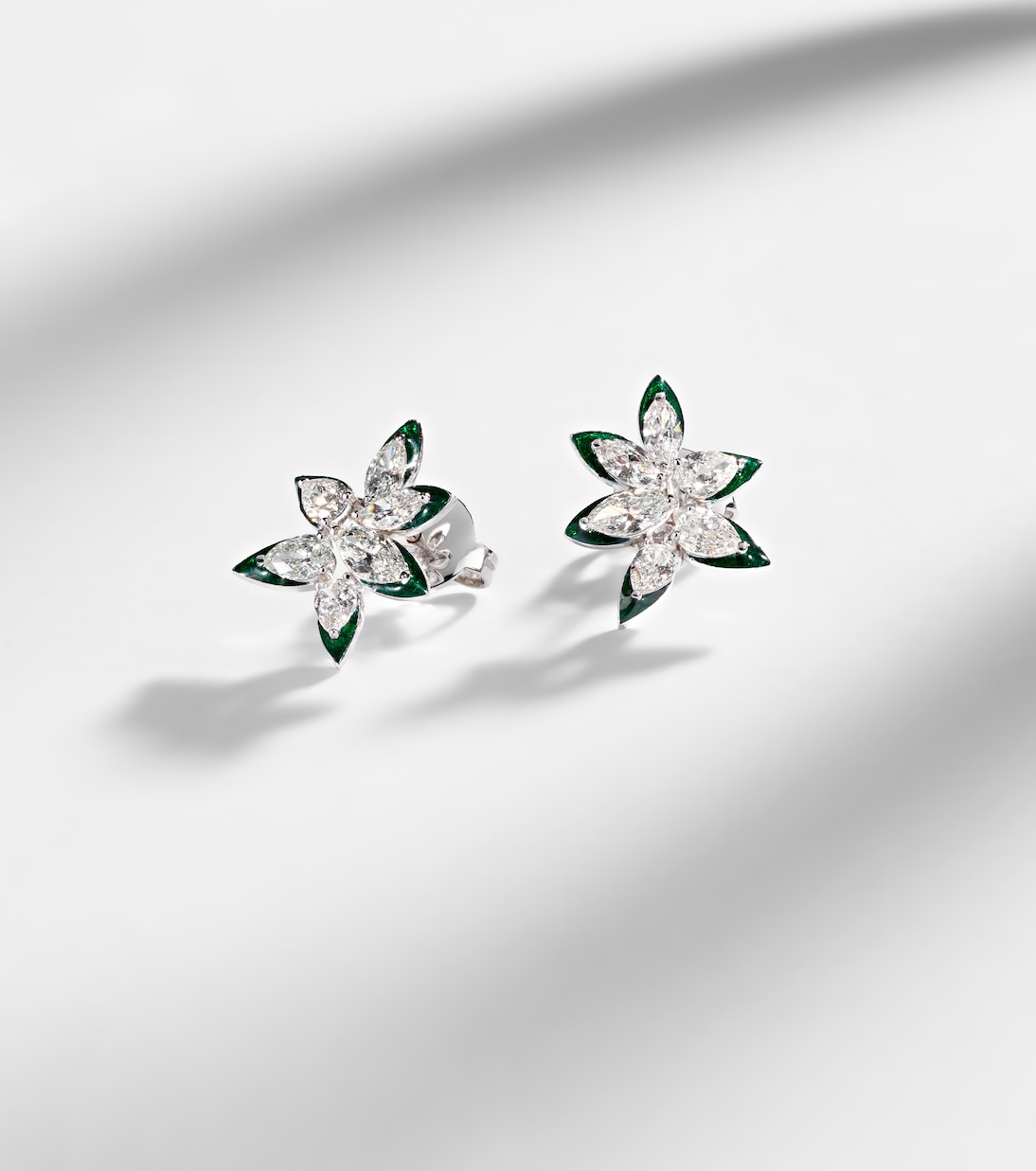 Orecchini in oro bianco 18kt con diamanti | Kamyen