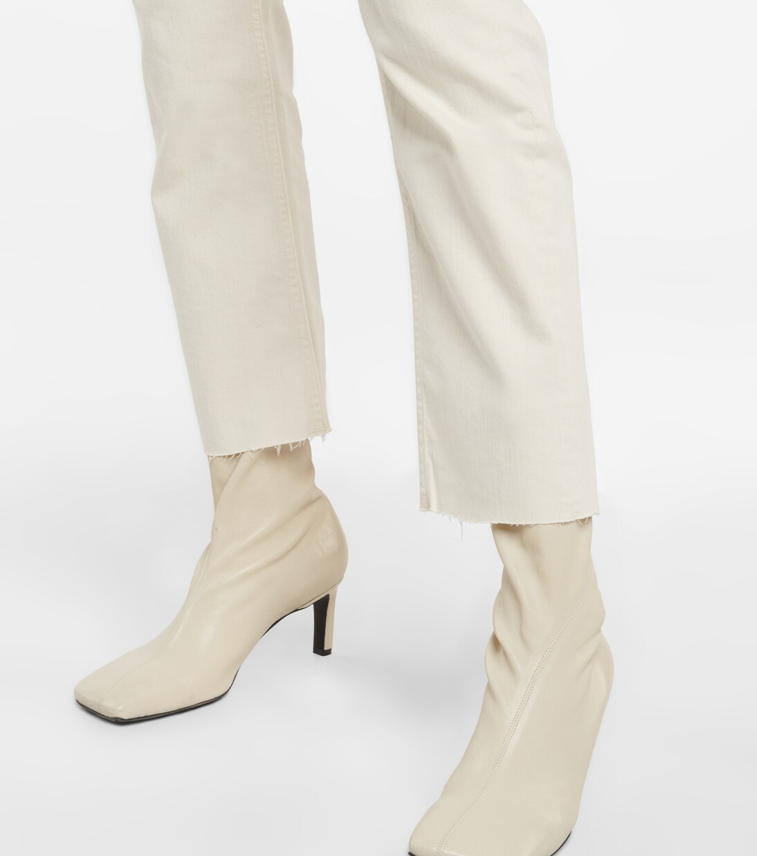 Mid-Rise Slim Jeans Girlfriend | AG Jeans